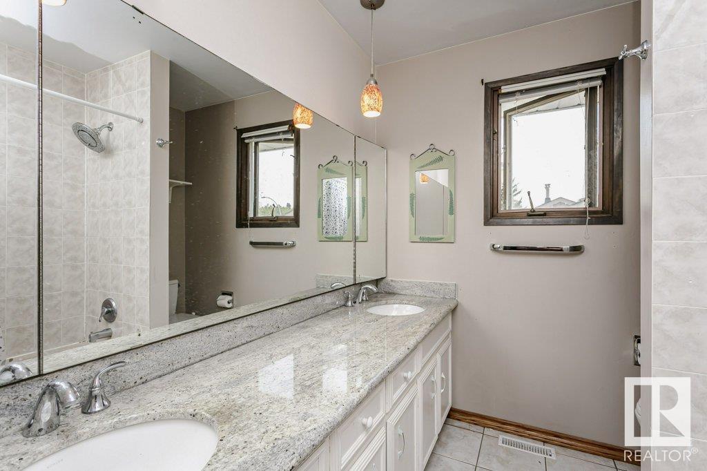 Photo 47 of 6327 145 A St Nw, Edmonton AB