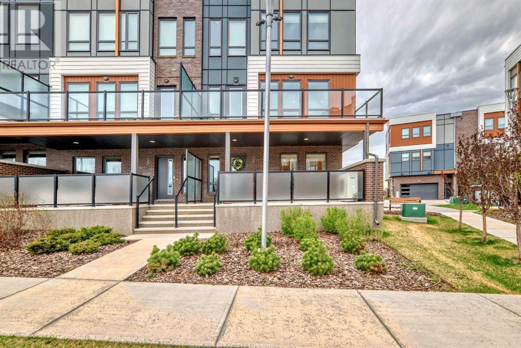 Single Family House for Sale in  Norford Common NW University District Calgary 