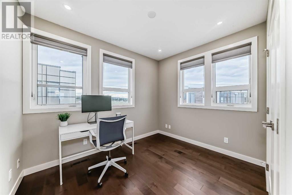 Single Family House for Sale in  Norford Common NW University District Calgary 
