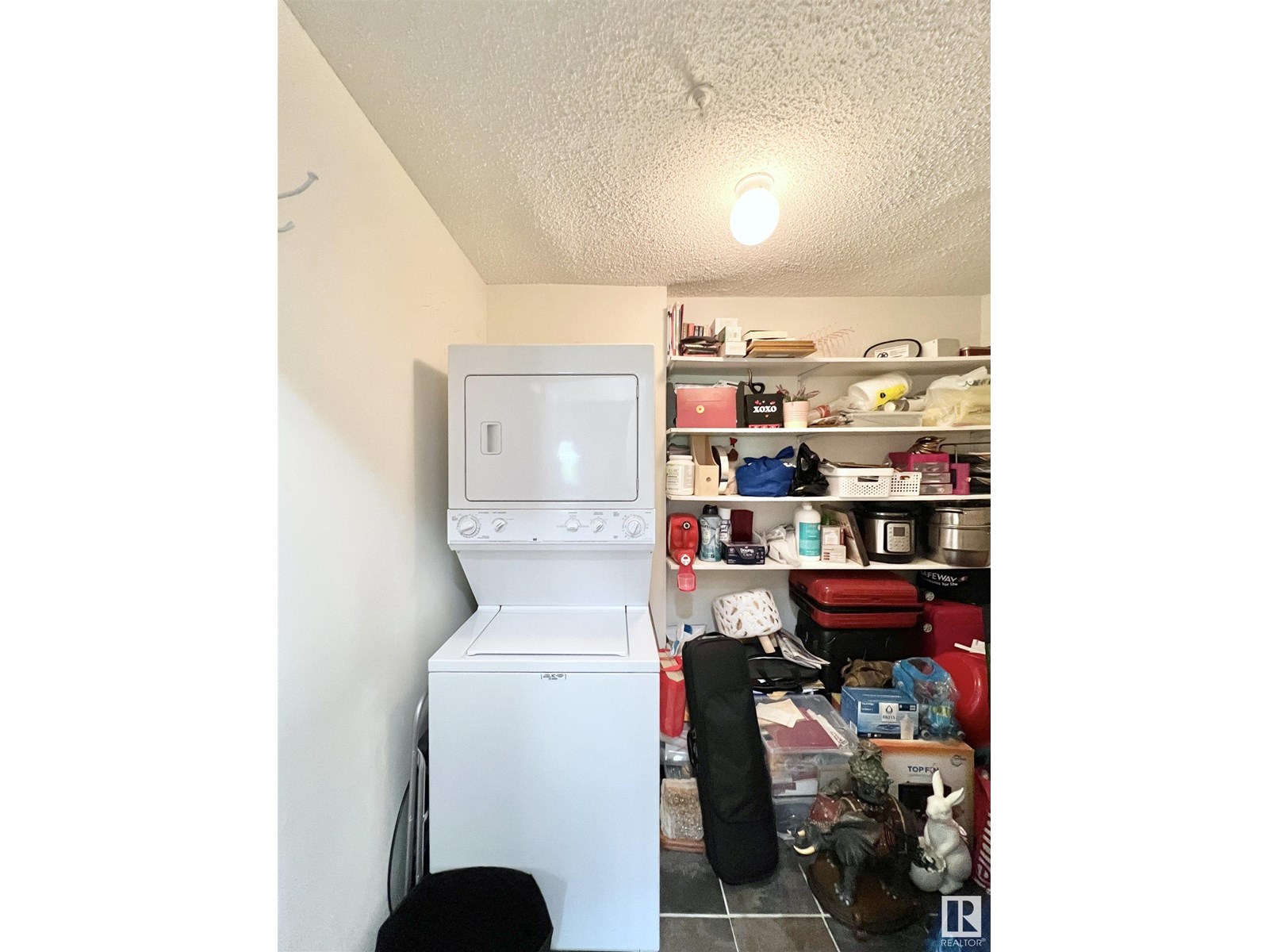 Photo 22 of 110 10511 42 Av Nw, Edmonton AB