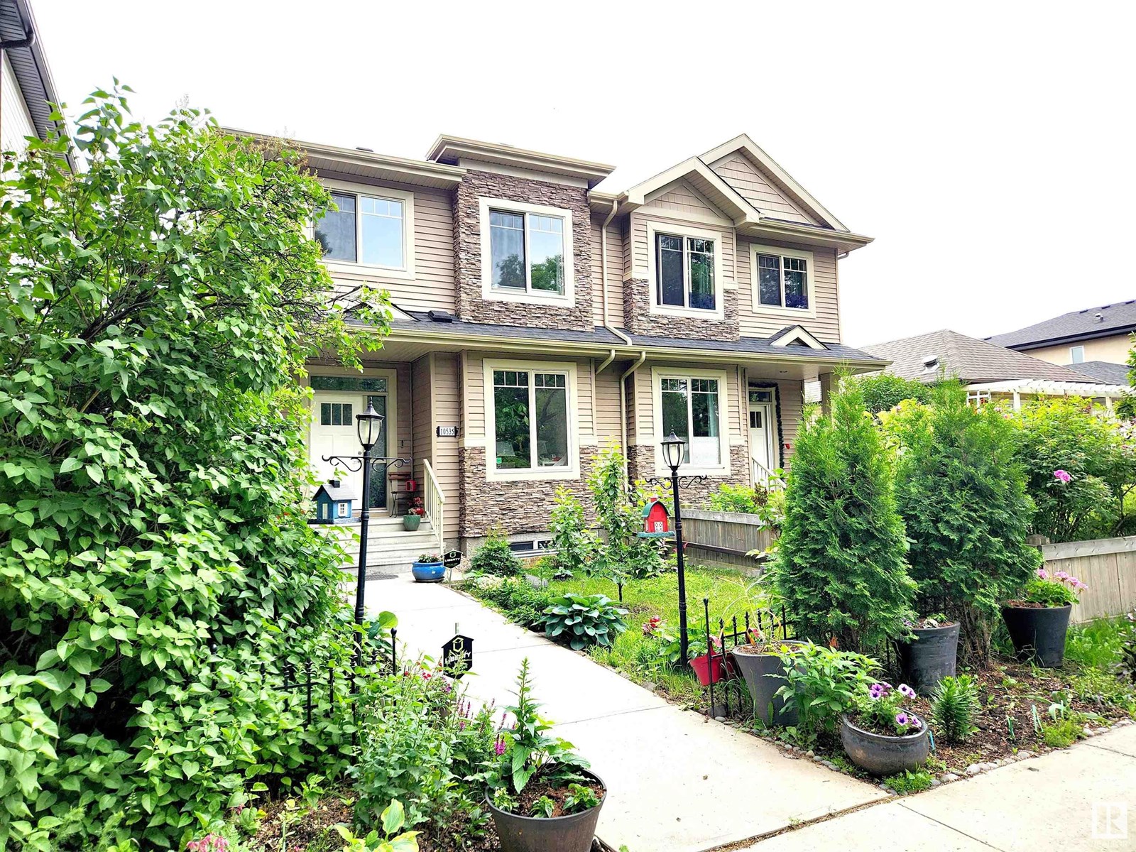 Photo 3 of 10535 67 Av Nw, Edmonton AB