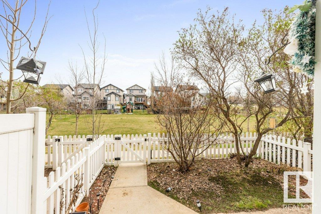 Photo 5 of 68 3075 Trelle Cr Nw, Edmonton AB