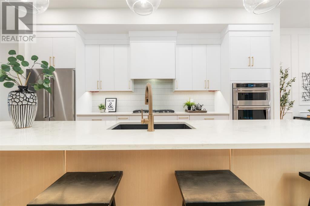 Single Family House for Sale in   Avenue NW West Hillhurst Calgary 