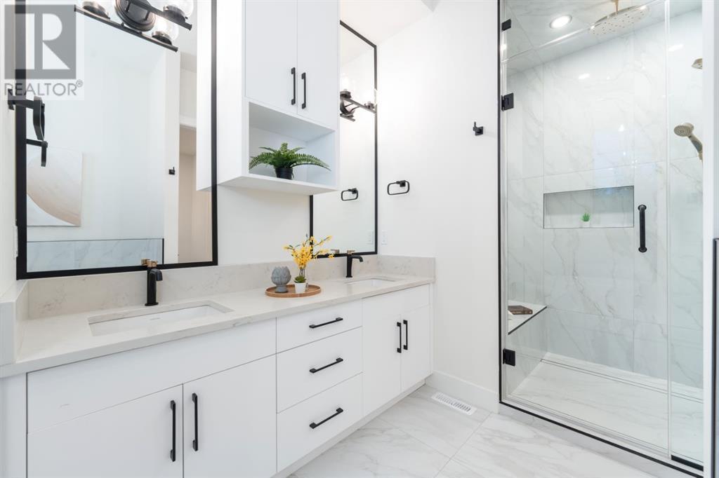 Single Family House for Sale in   Avenue NW West Hillhurst Calgary 