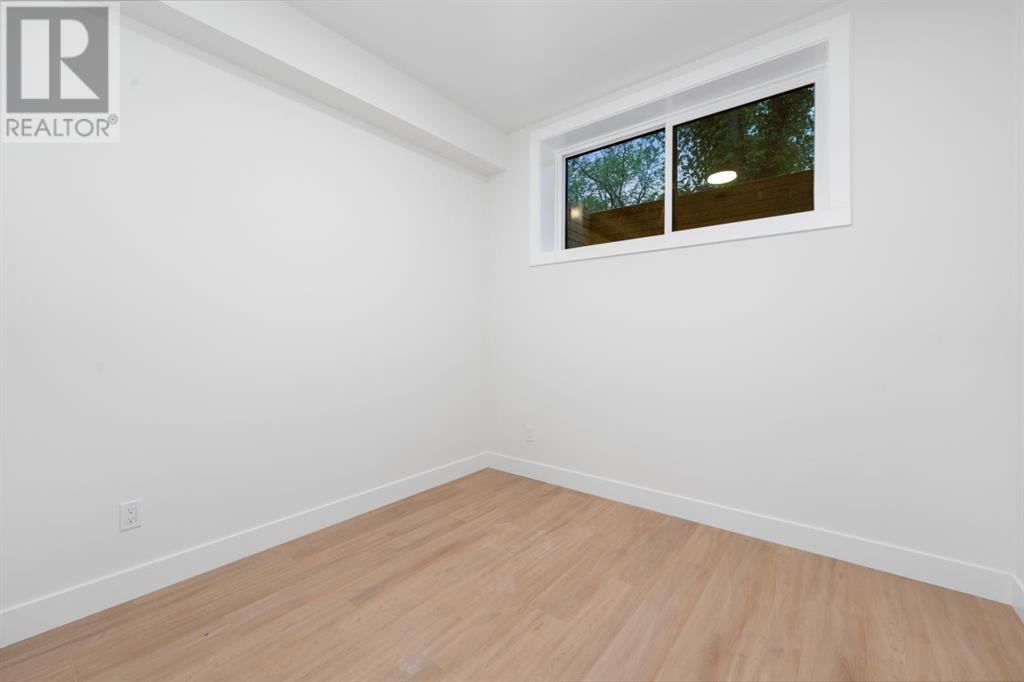 Single Family House for Sale in   Avenue NW West Hillhurst Calgary 