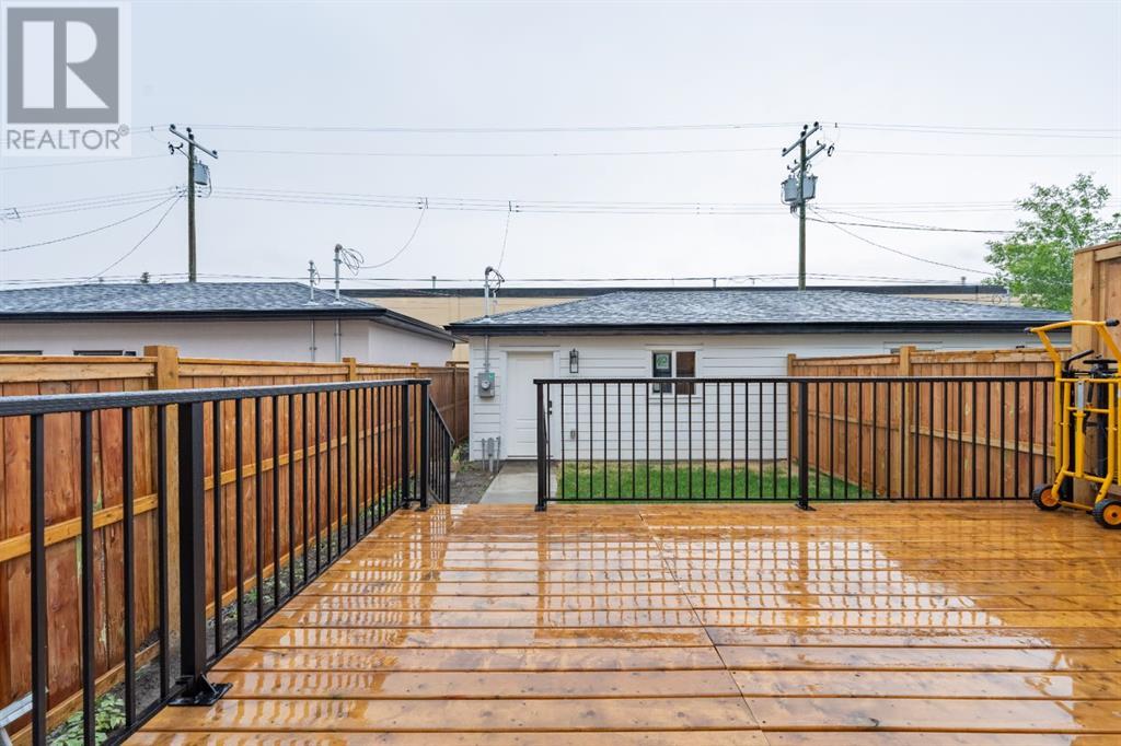 Single Family House for Sale in   Avenue NW West Hillhurst Calgary 