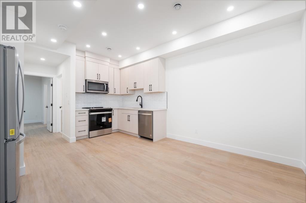 Single Family House for Sale in   Avenue NW West Hillhurst Calgary 