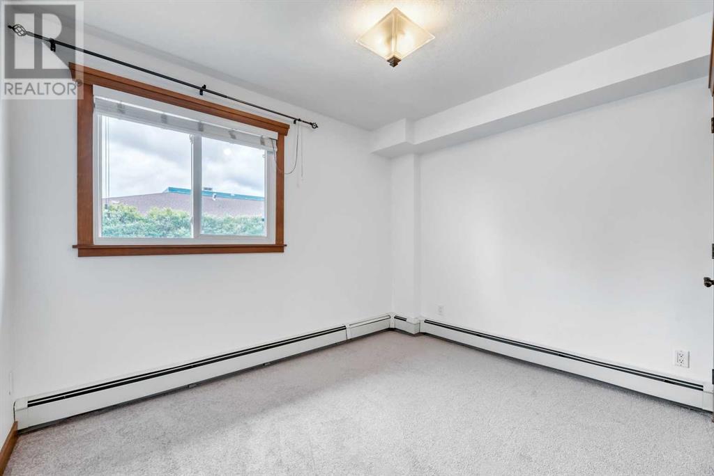 Single Family House for Sale in    Avenue SW Windsor Park Calgary 