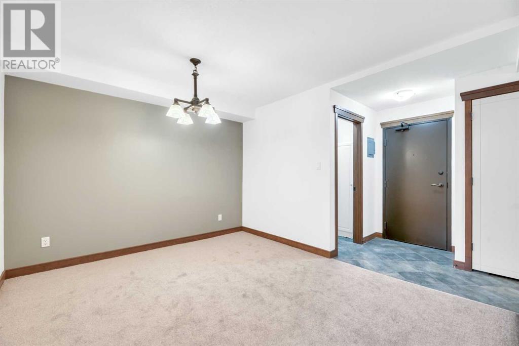 Single Family House for Sale in    Avenue SW Windsor Park Calgary 