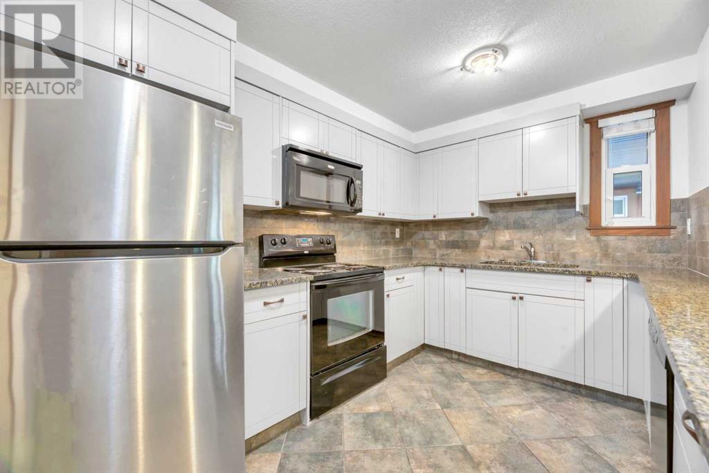 Single Family House for Sale in    Avenue SW Windsor Park Calgary 