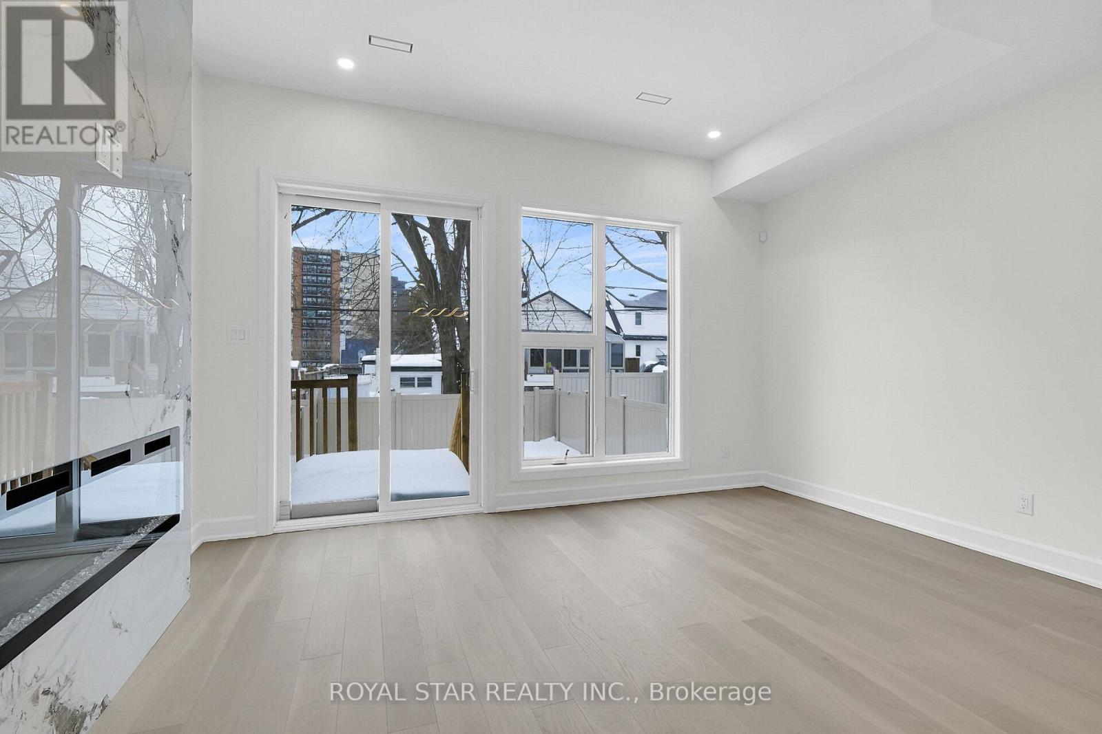 Photo 5 of 553 Mutual Street, Ottawa ON
