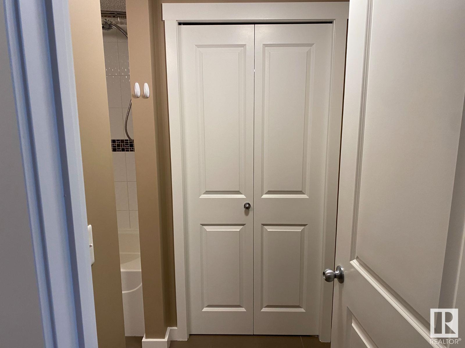 Photo 5 of 403 5804 Mullen Pl Nw, Edmonton AB