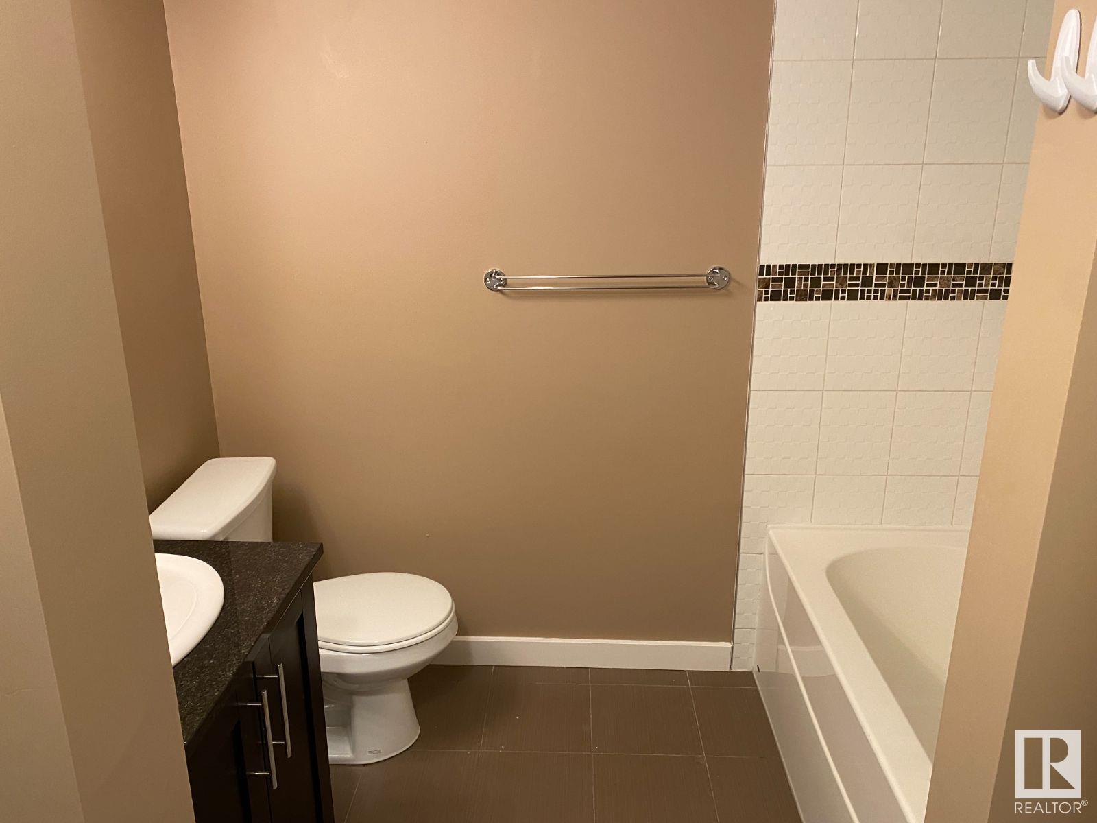 Photo 3 of 403 5804 Mullen Pl Nw, Edmonton AB