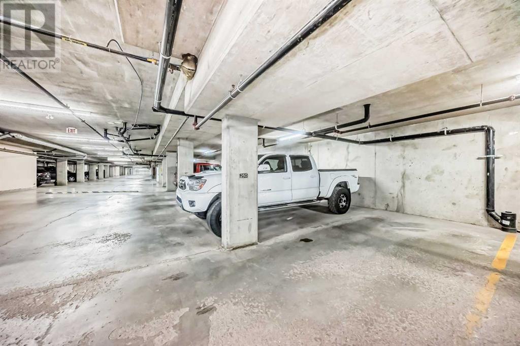 Single Family House for Sale in   Hemlock Crescent Spruce Cliff Calgary 