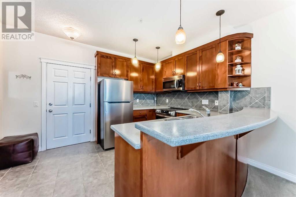 Single Family House for Sale in   Hemlock Crescent Spruce Cliff Calgary 