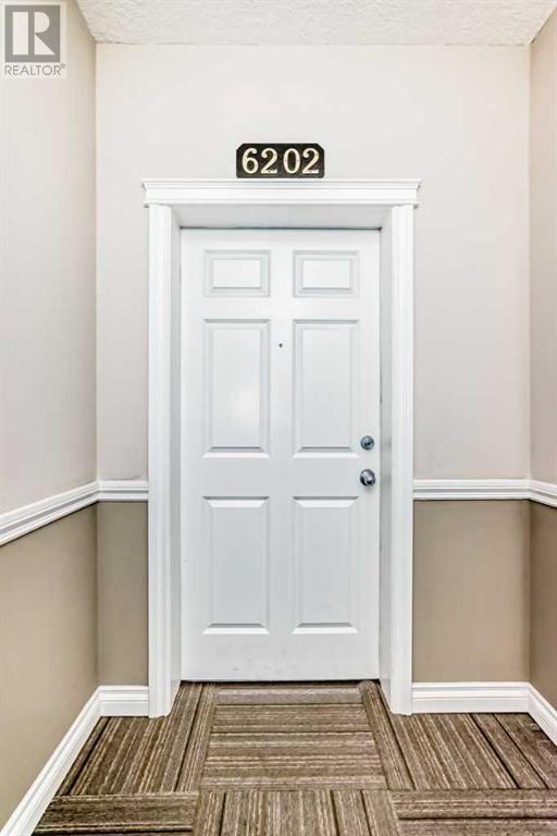 Single Family House for Sale in   Hemlock Crescent Spruce Cliff Calgary 