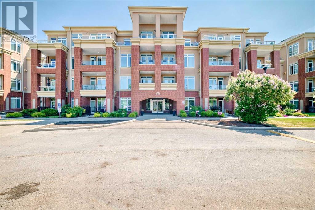 Single Family House for Sale in   Hemlock Crescent Spruce Cliff Calgary 