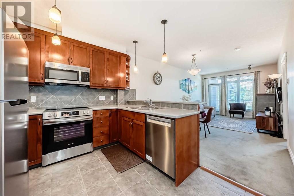 Single Family House for Sale in   Hemlock Crescent Spruce Cliff Calgary 