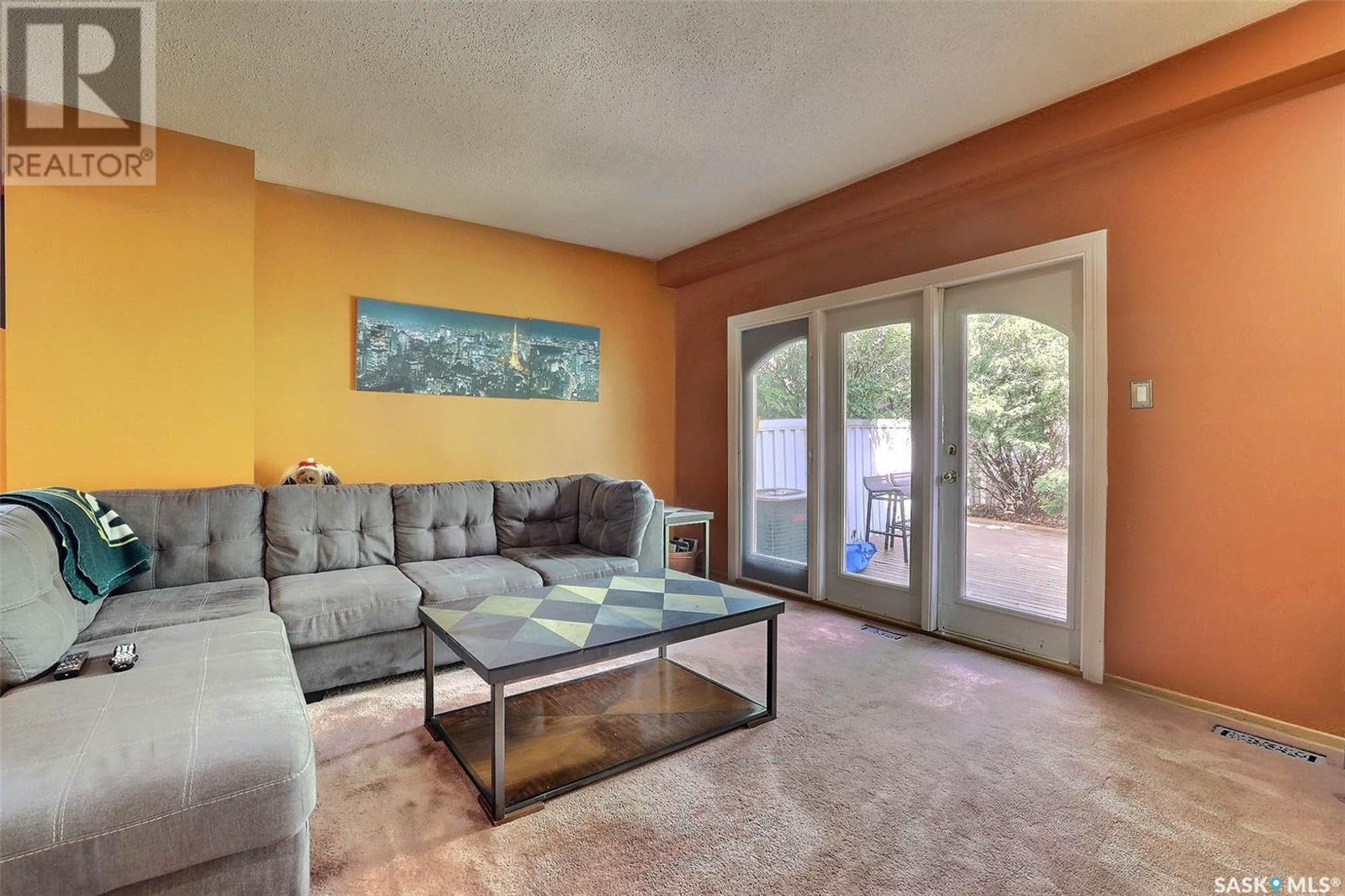 Single Family House 2 Level for Sale in  Gordon ROAD Regina 