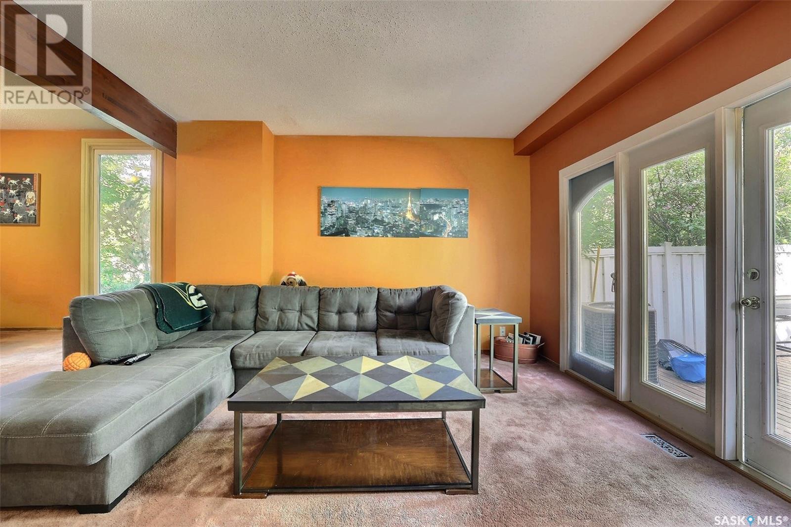 Single Family House 2 Level for Sale in  Gordon ROAD Regina 