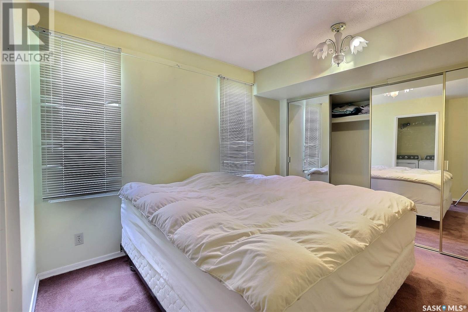 Single Family House 2 Level for Sale in  Gordon ROAD Regina 