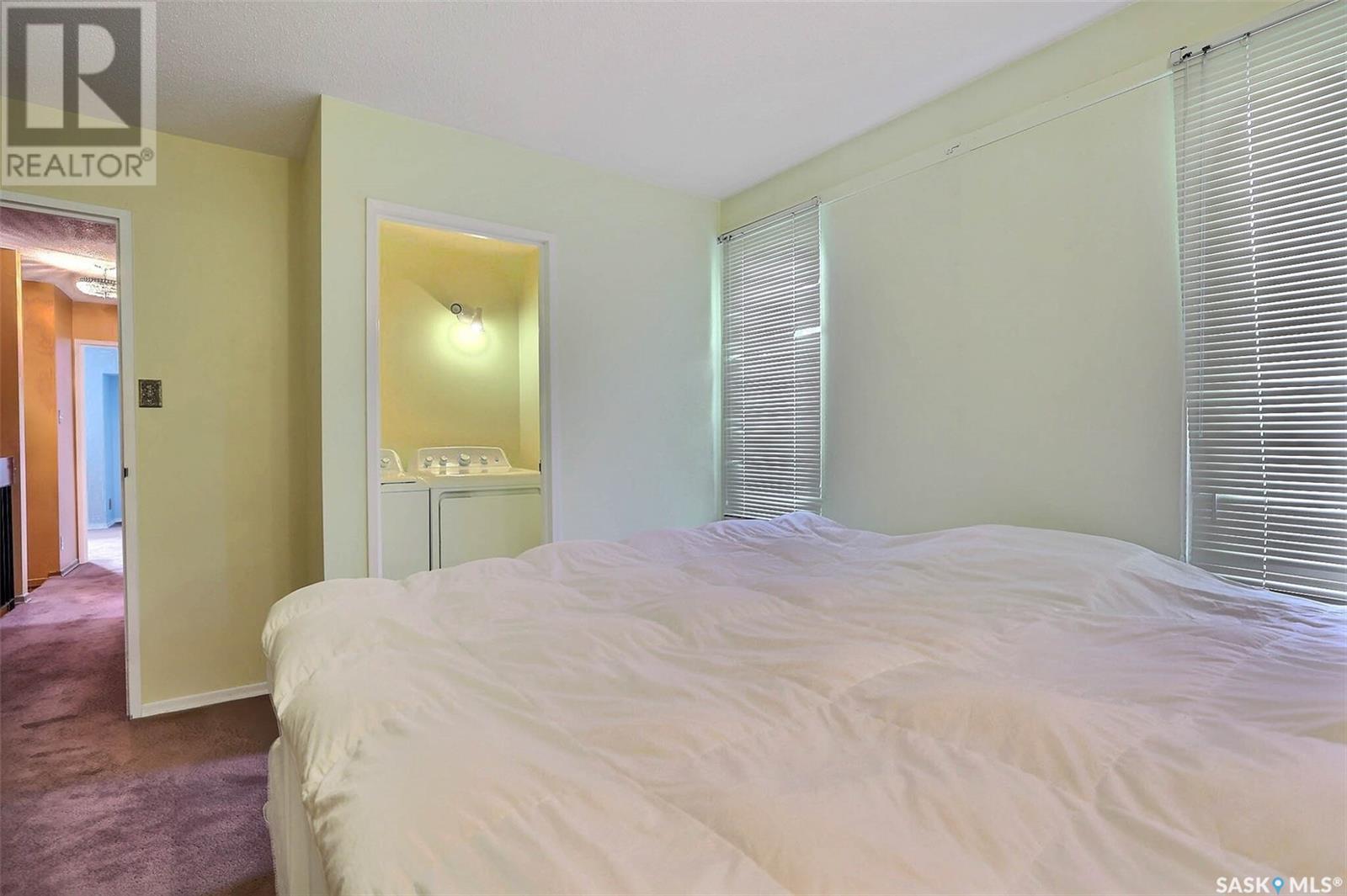 Single Family House 2 Level for Sale in  Gordon ROAD Regina 
