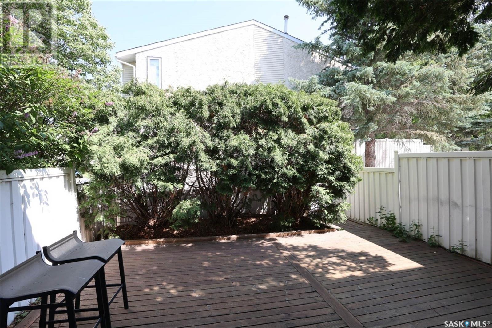 Single Family House 2 Level for Sale in  Gordon ROAD Regina 