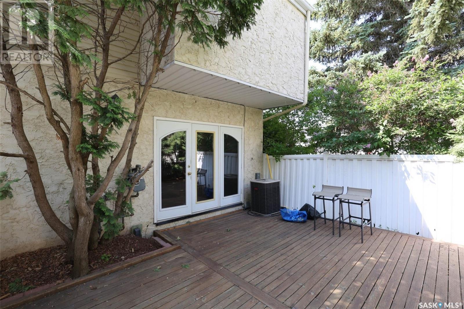 Single Family House 2 Level for Sale in  Gordon ROAD Regina 
