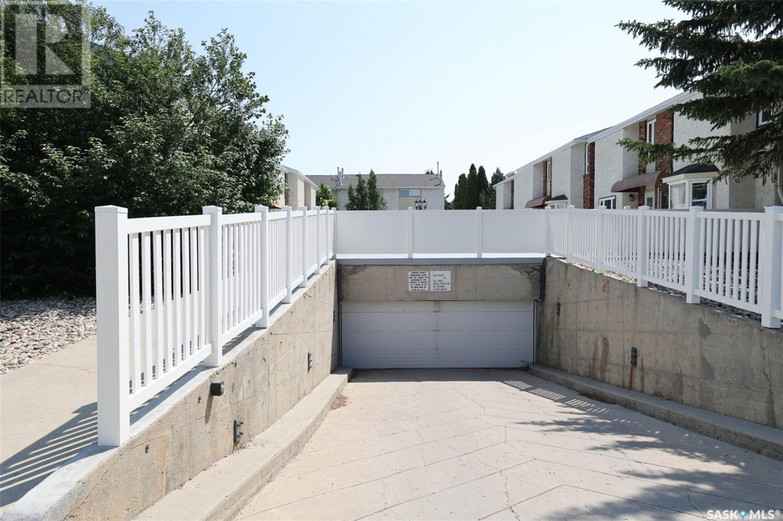 Single Family House 2 Level for Sale in  Gordon ROAD Regina 