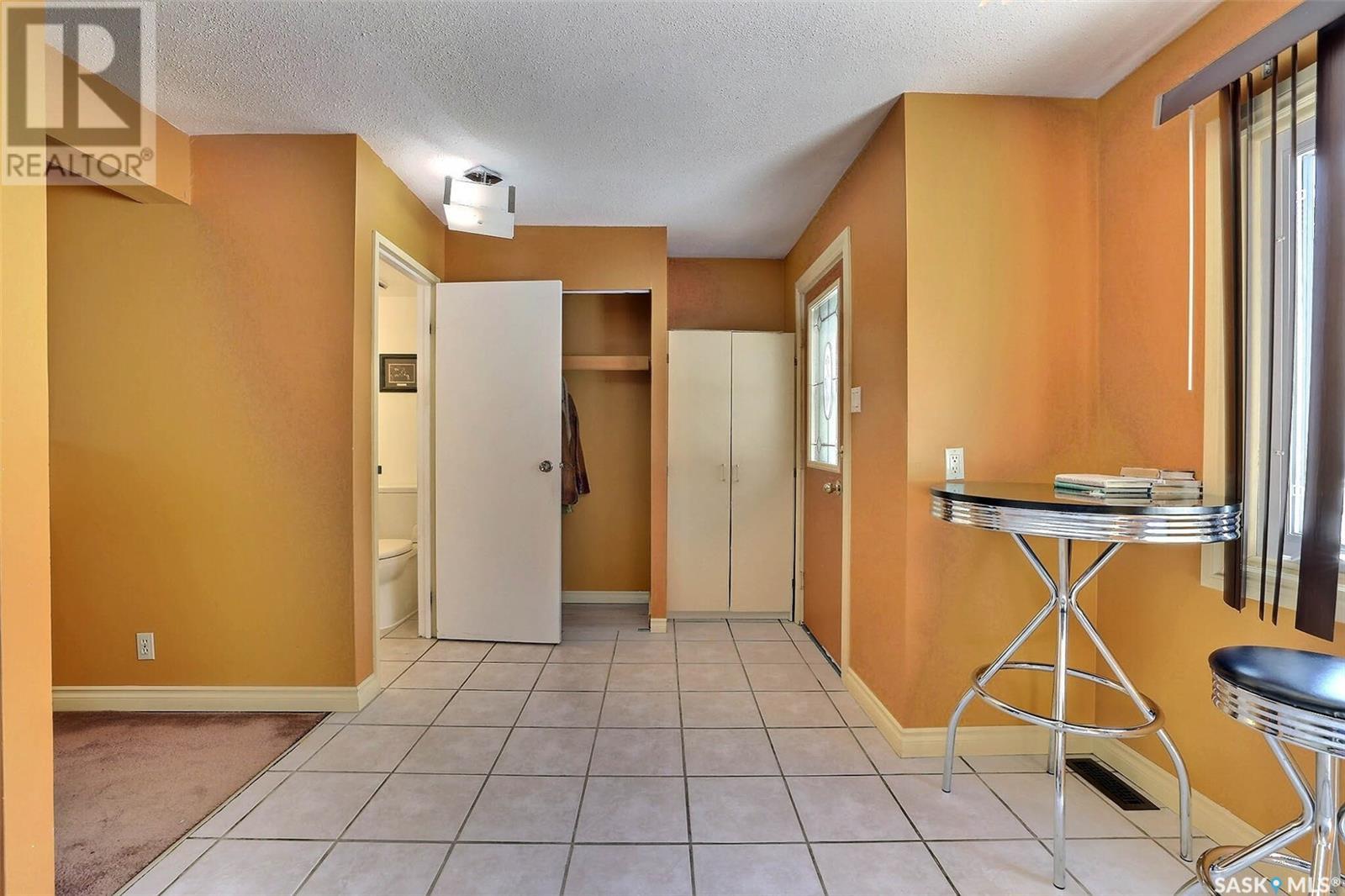 Single Family House 2 Level for Sale in  Gordon ROAD Regina 
