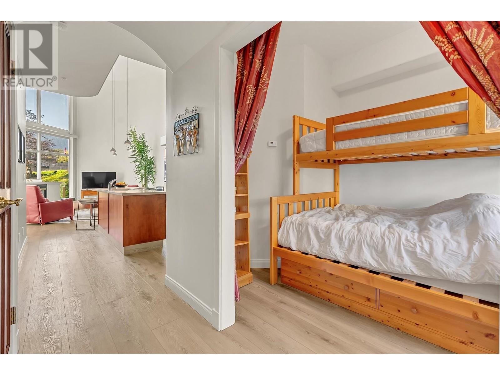 506 250 Marina Way, Penticton