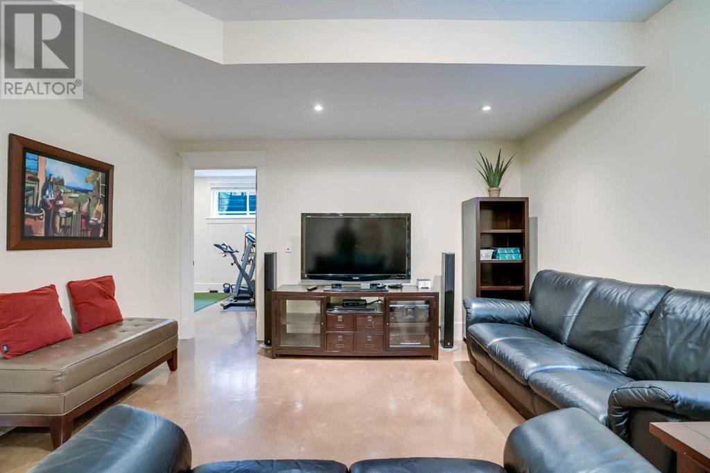 Single Family House for Sale in   Street NW Rosedale Calgary 