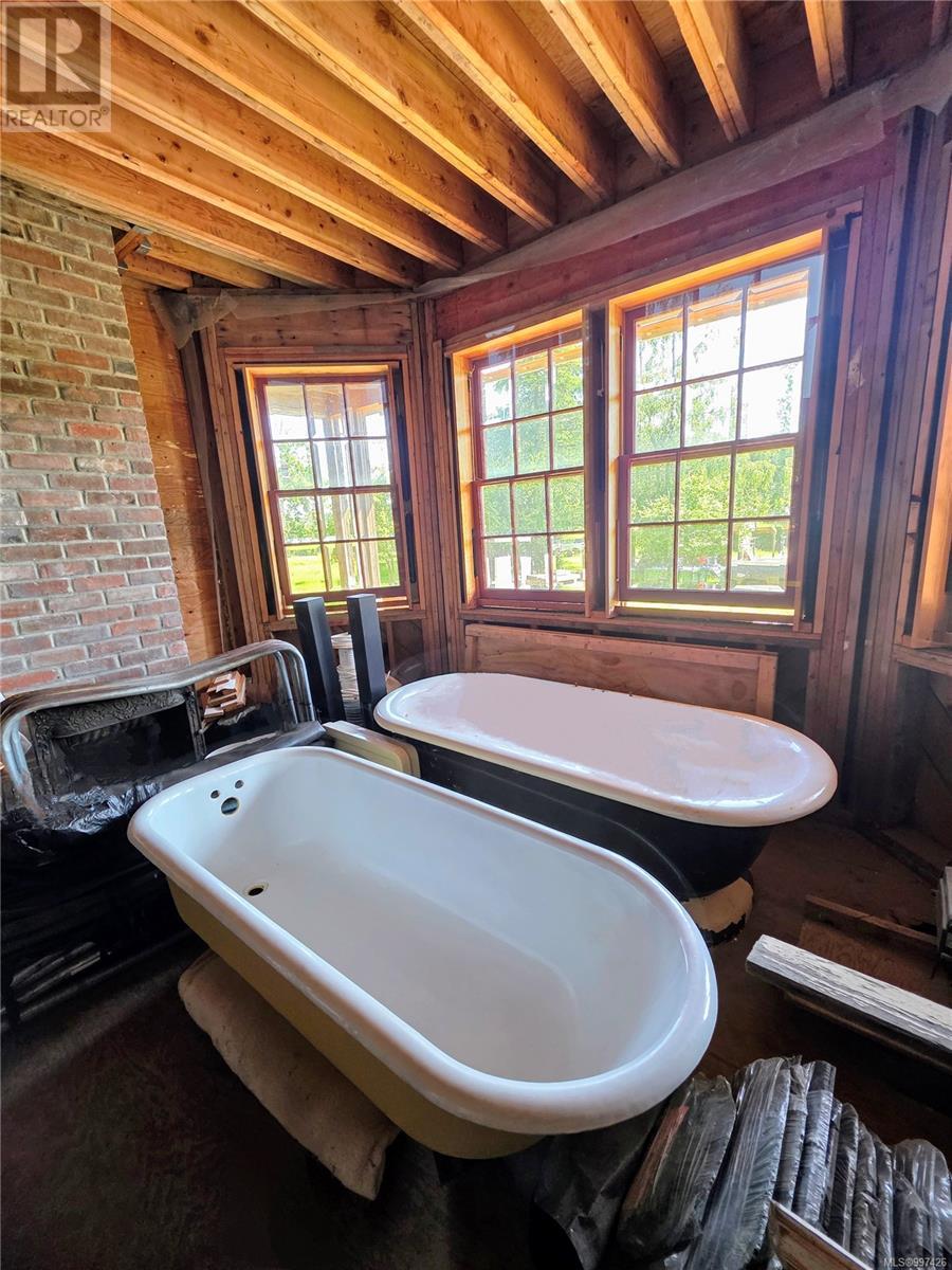  4505 Bedwell Harbour Road, Pender Island