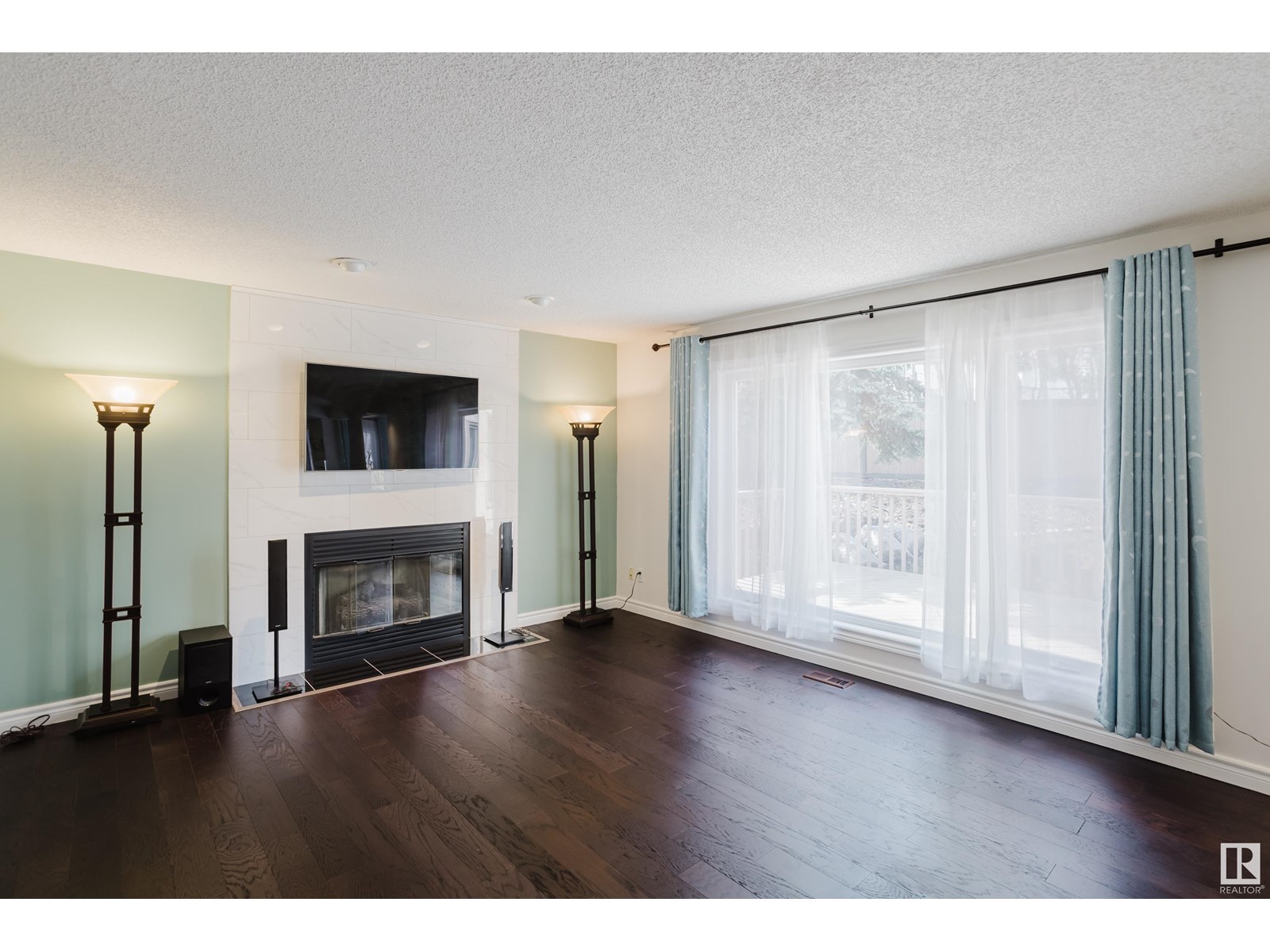 Photo 19 of 316 Burton Rd Nw, Edmonton AB