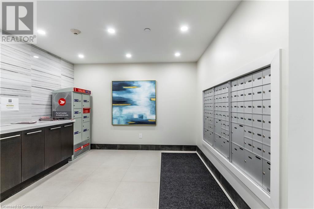 Photo 13 of 340 Plains Road E Unit 611, Burlington ON
