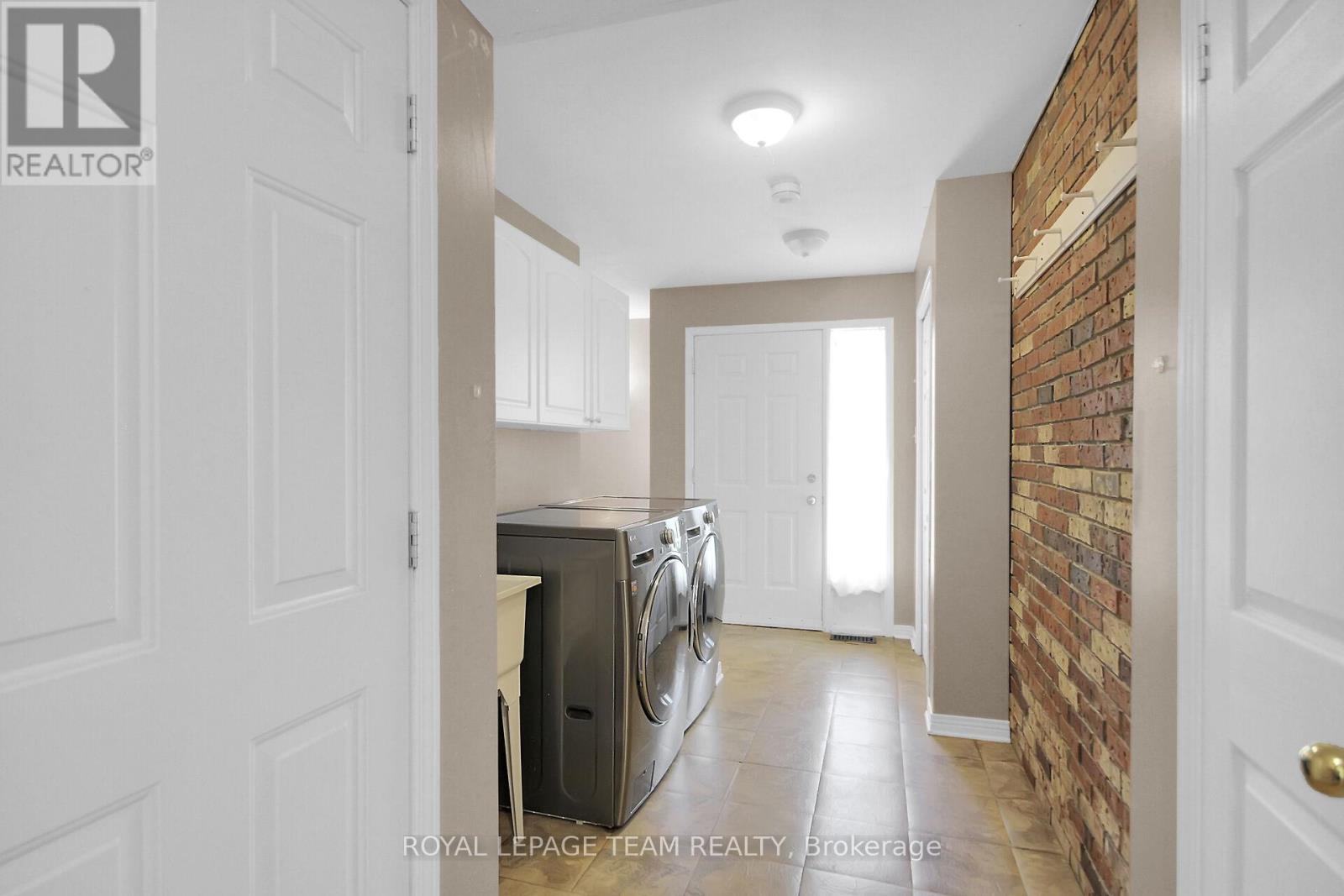 Photo 9 of 3681 Armitage Avenue, Ottawa ON
