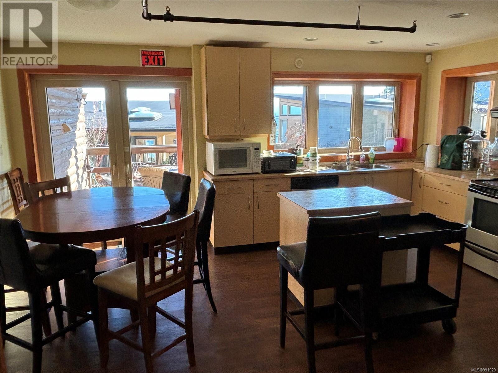 Photo 34 of 101 6671 Horne Rd, Sooke BC