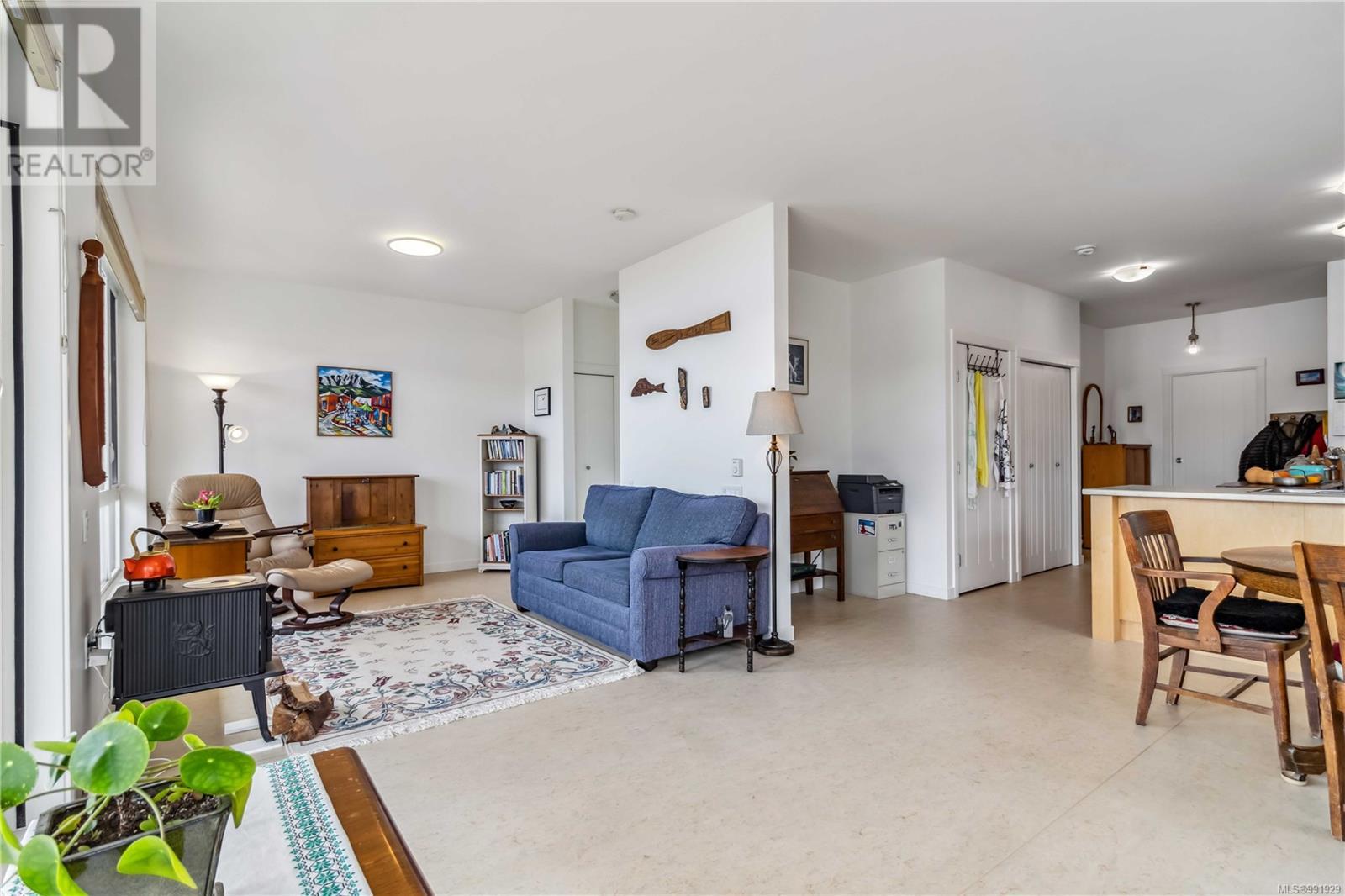 Photo 5 of 101 6671 Horne Rd, Sooke BC