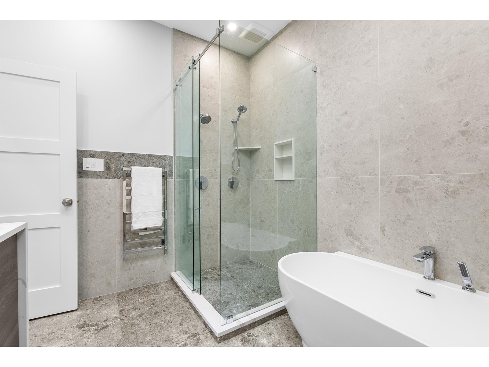 Photo 22 of 12621 25 Avenue, Surrey BC