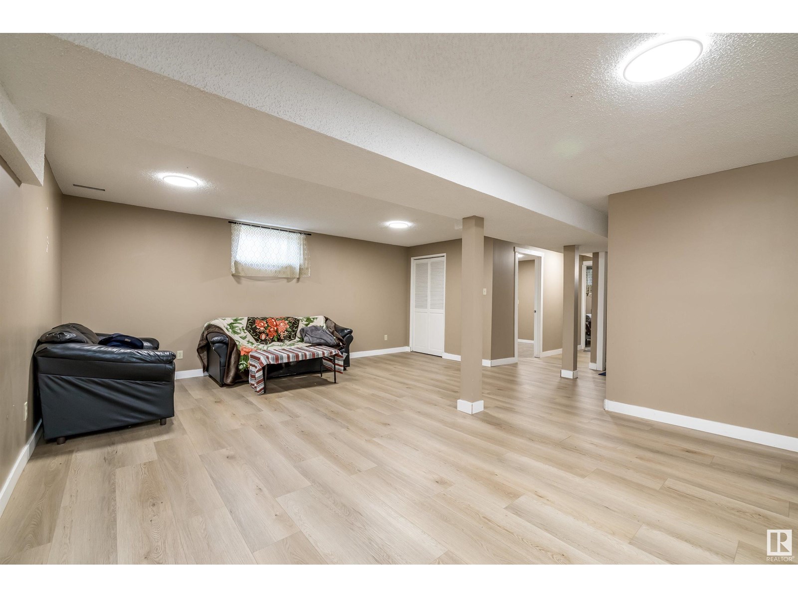 Photo 28 of 3620 42 A Ave Nw, Edmonton AB