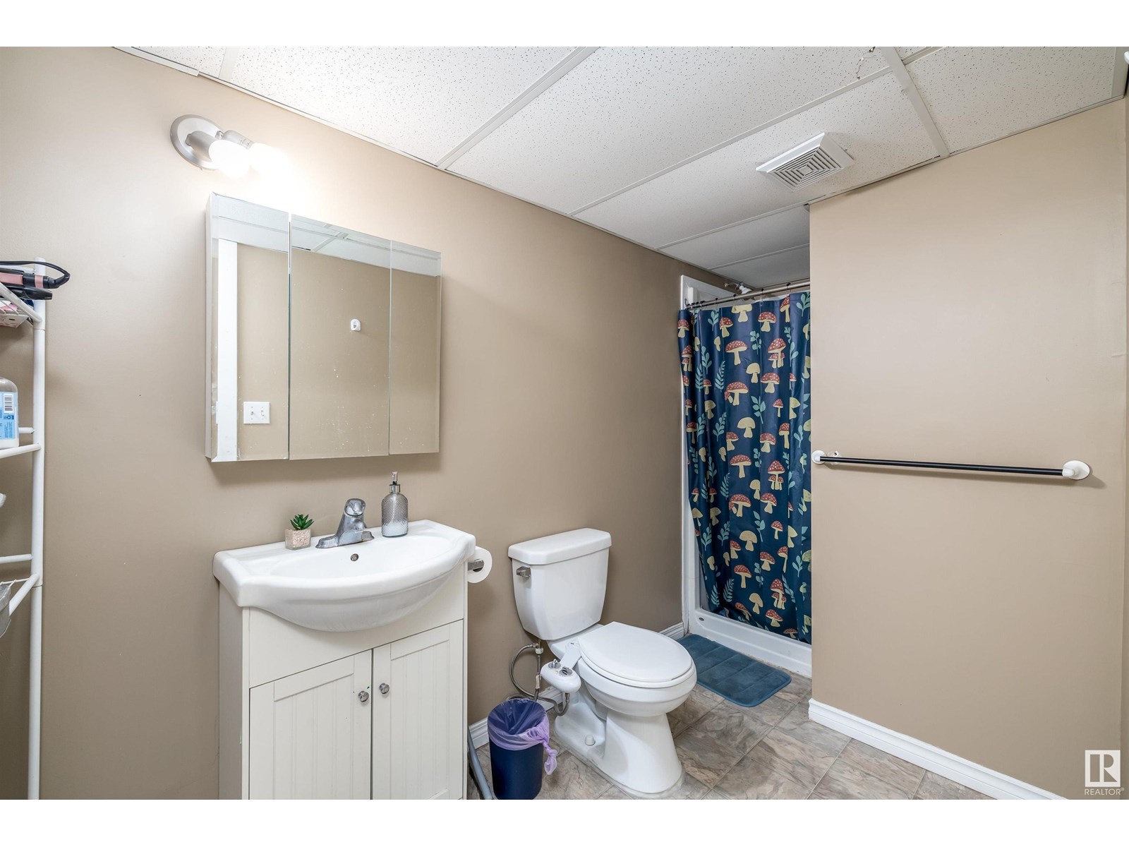 Photo 32 of 3620 42 A Ave Nw, Edmonton AB