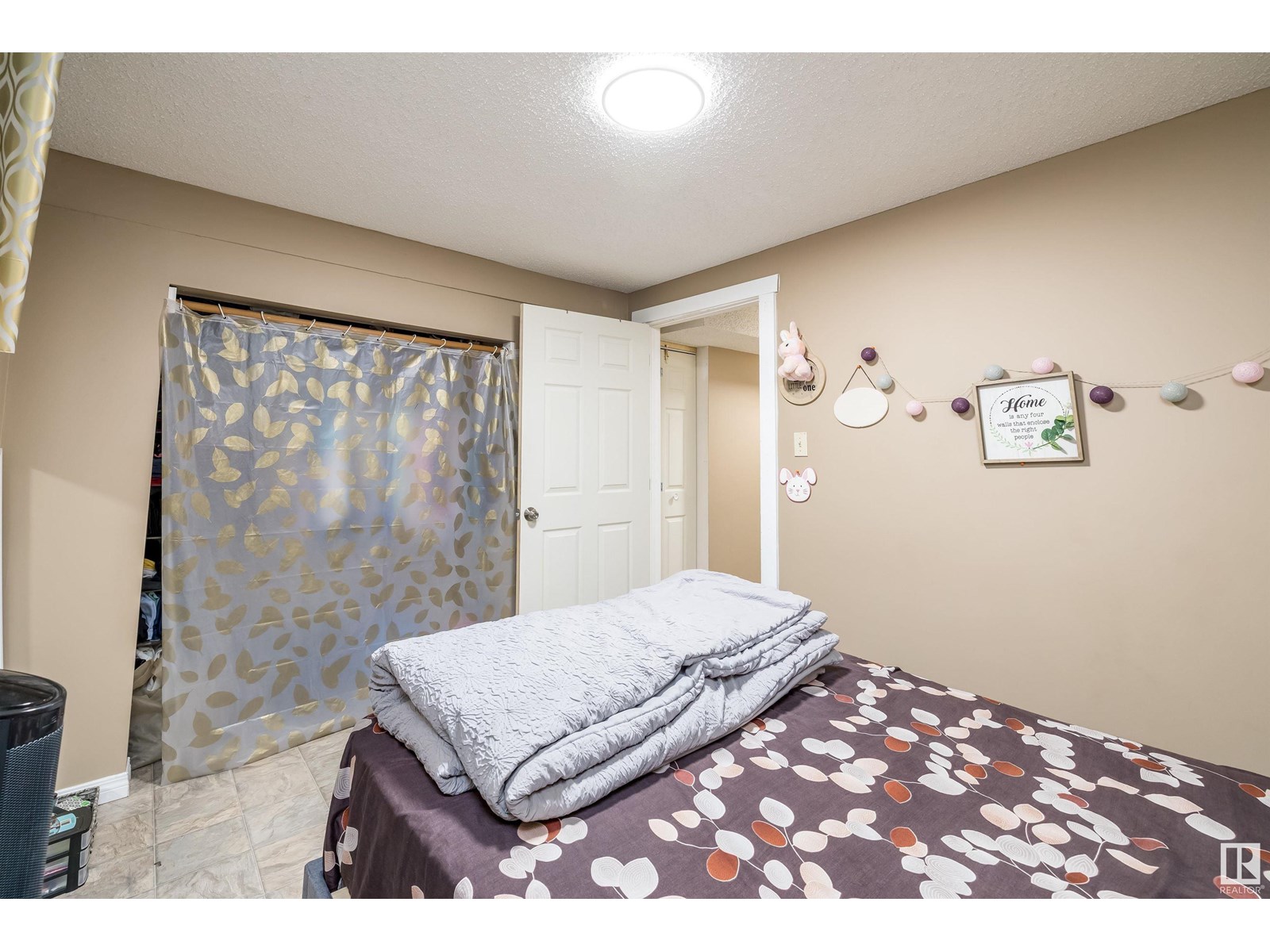 Photo 36 of 3620 42 A Ave Nw, Edmonton AB