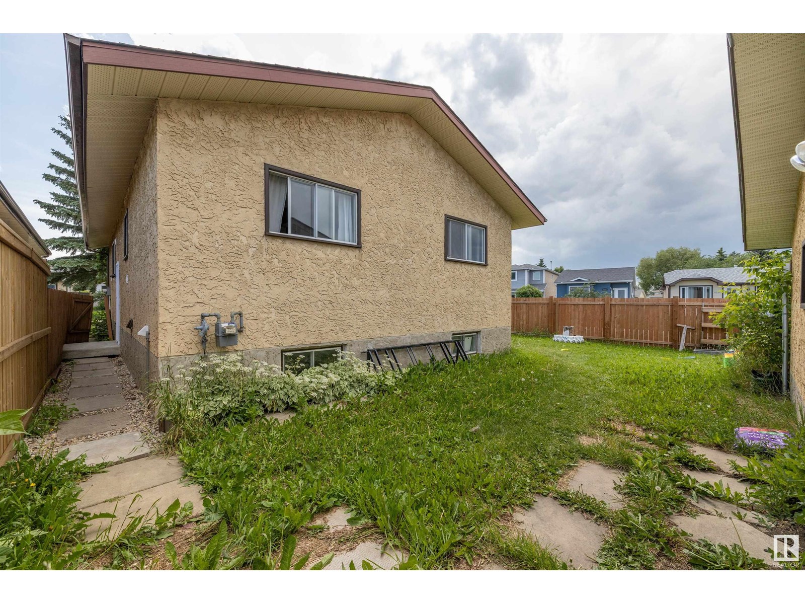 Photo 41 of 3620 42 A Ave Nw, Edmonton AB