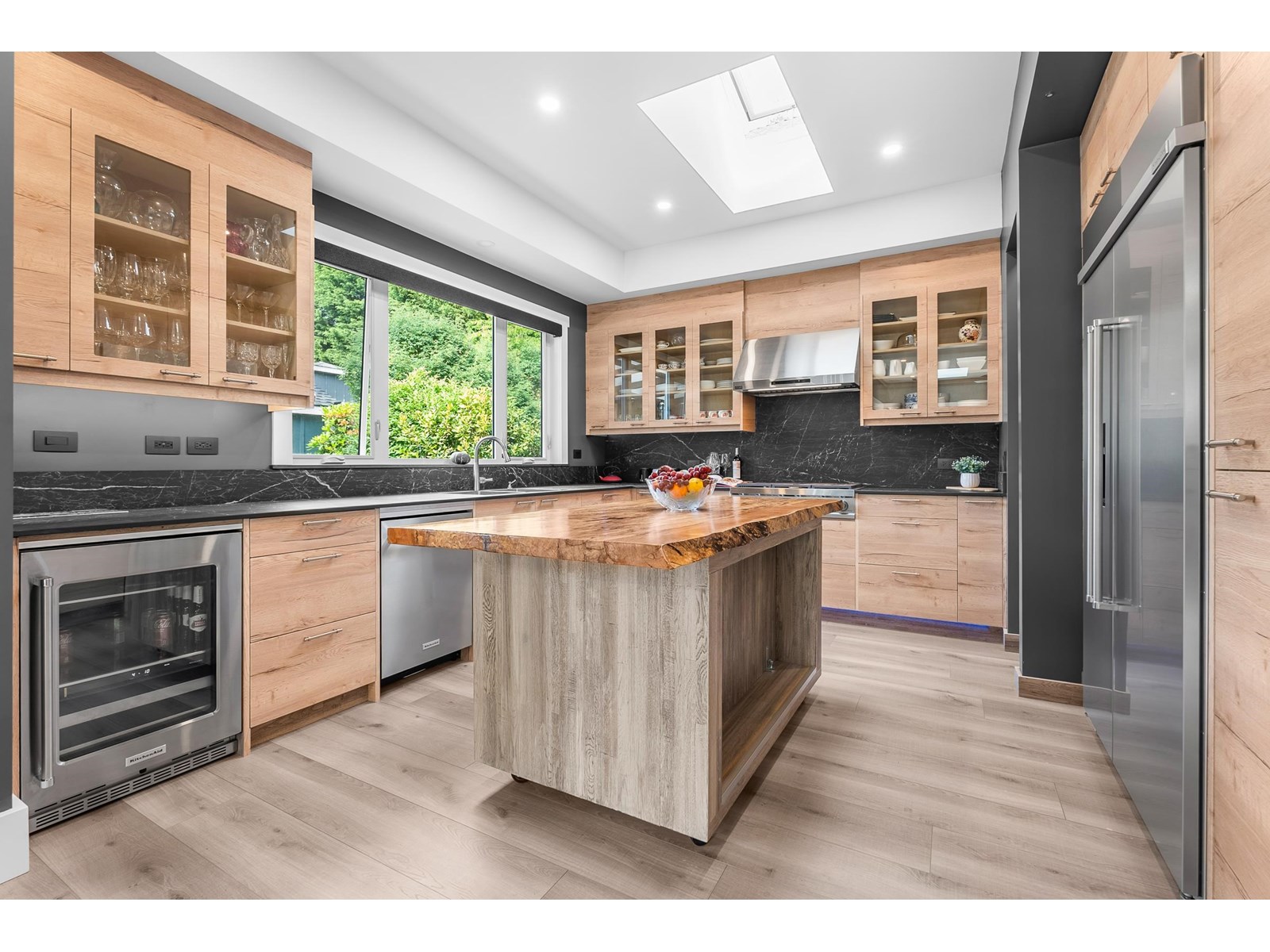 Photo 8 of 12621 25 Avenue, Surrey BC