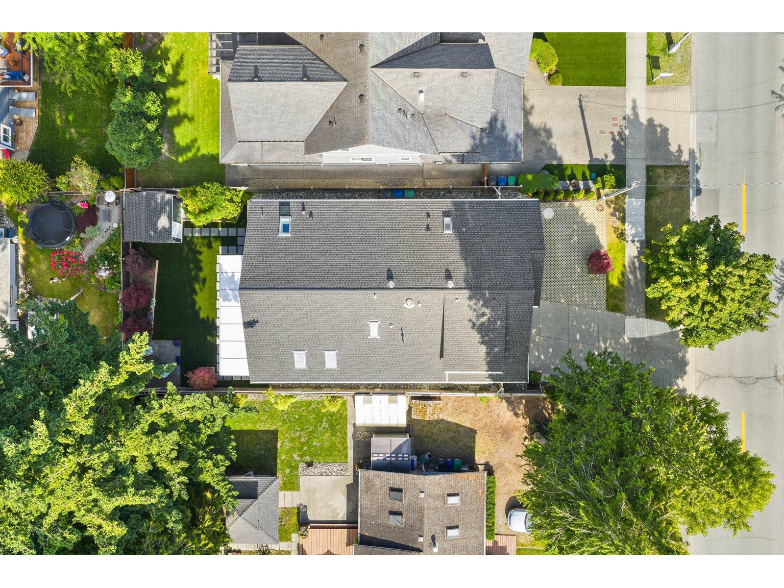 Photo 35 of 12621 25 Avenue, Surrey BC