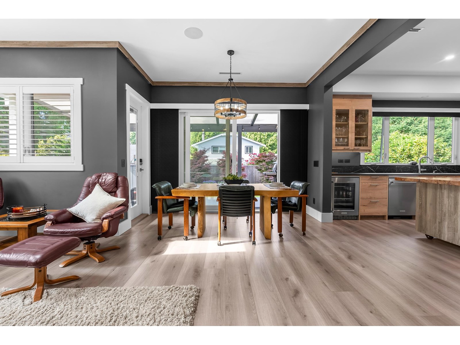 Photo 7 of 12621 25 Avenue, Surrey BC