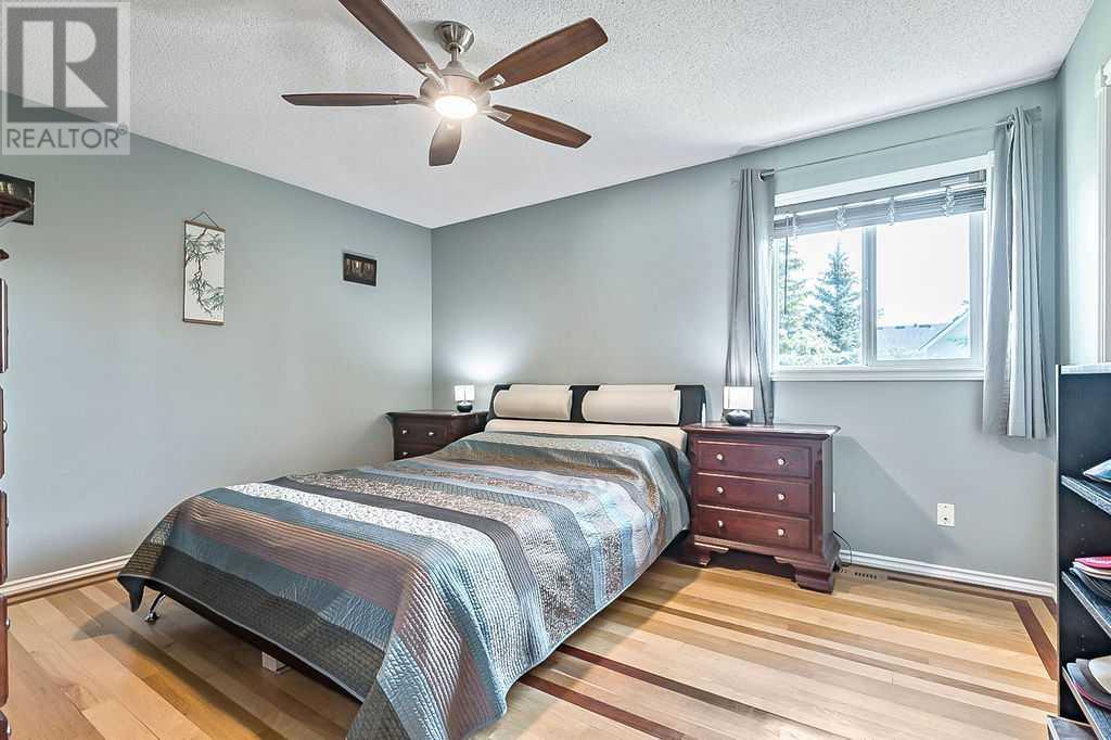 259 Prestwick Acres Lane SE, Calgary, Alberta