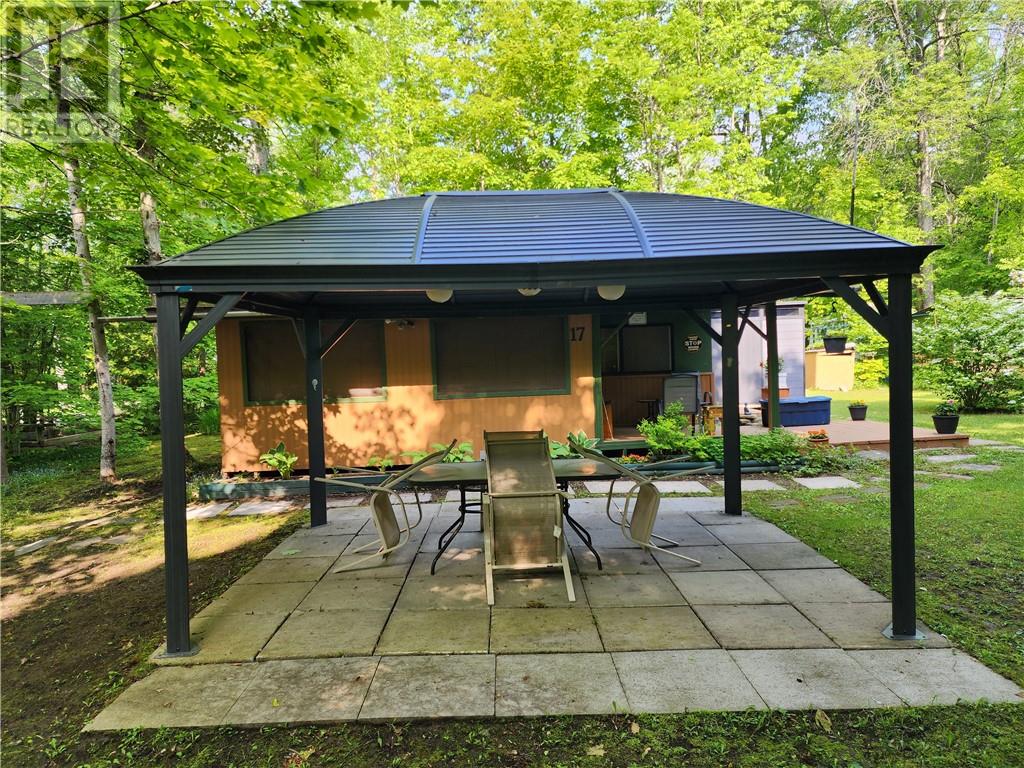 311 #17 Crosshill Rd. - 10