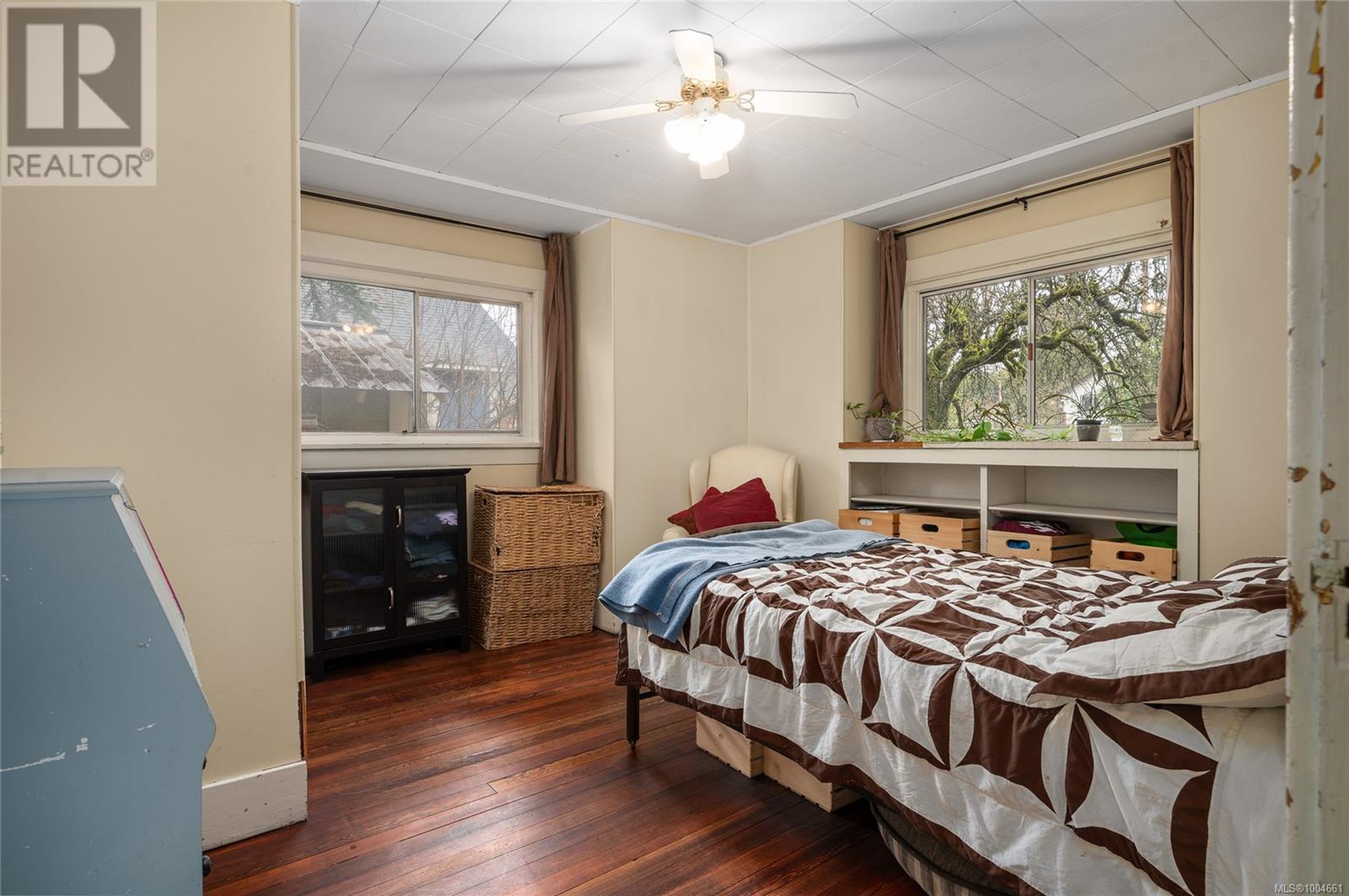 Photo 21 of 725 Comox Rd, Nanaimo BC