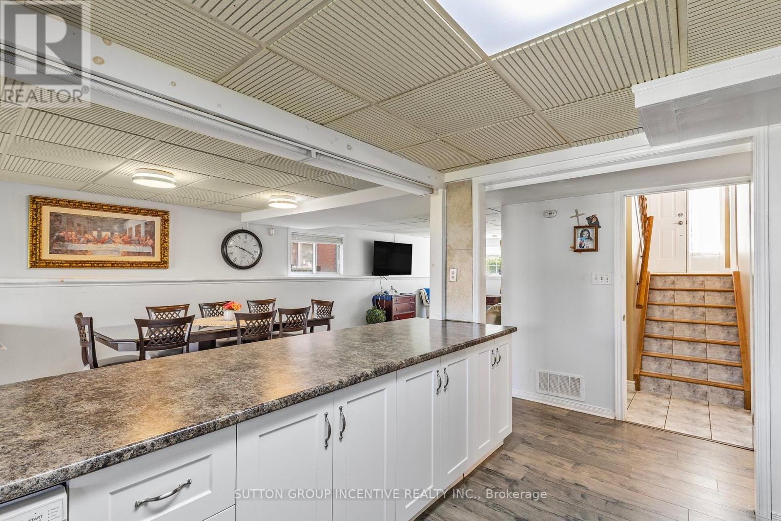 Photo 14 of 635 Wayne Crescent, Midland ON
